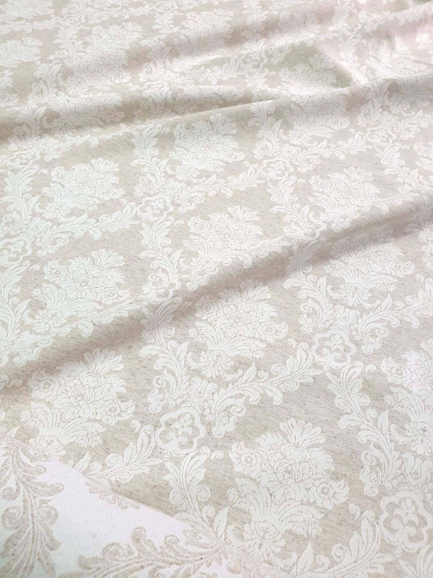 sub numara Auriu MATERIAL TEXTIL JACQUARD | JACQUARD | Textile la metru - Textilelametru.com - Vânzare materiale textile la metru sub numara Auriu MATERIAL TEXTIL JACQUARD | JACQUARD | Textile la metru - Textilelametru.com - Vânzare materiale textile la metru